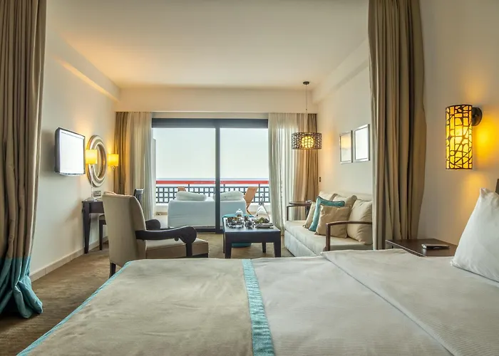 Arkin Palm Beach Hotel